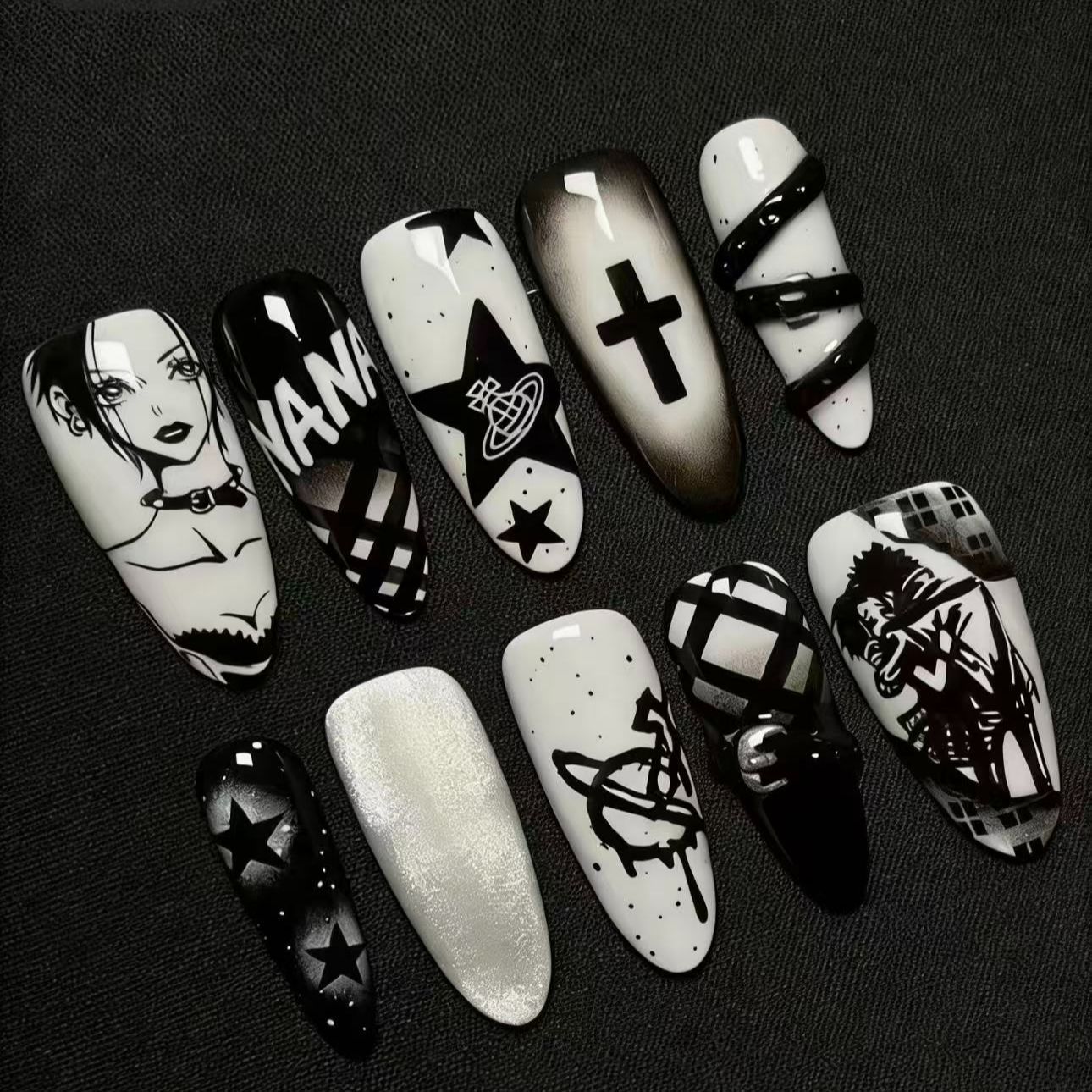 나나 펑크 스타일 네일 다크 에스테틱 롱 아몬드 인조  - Nail Art 리뷰 및 가격